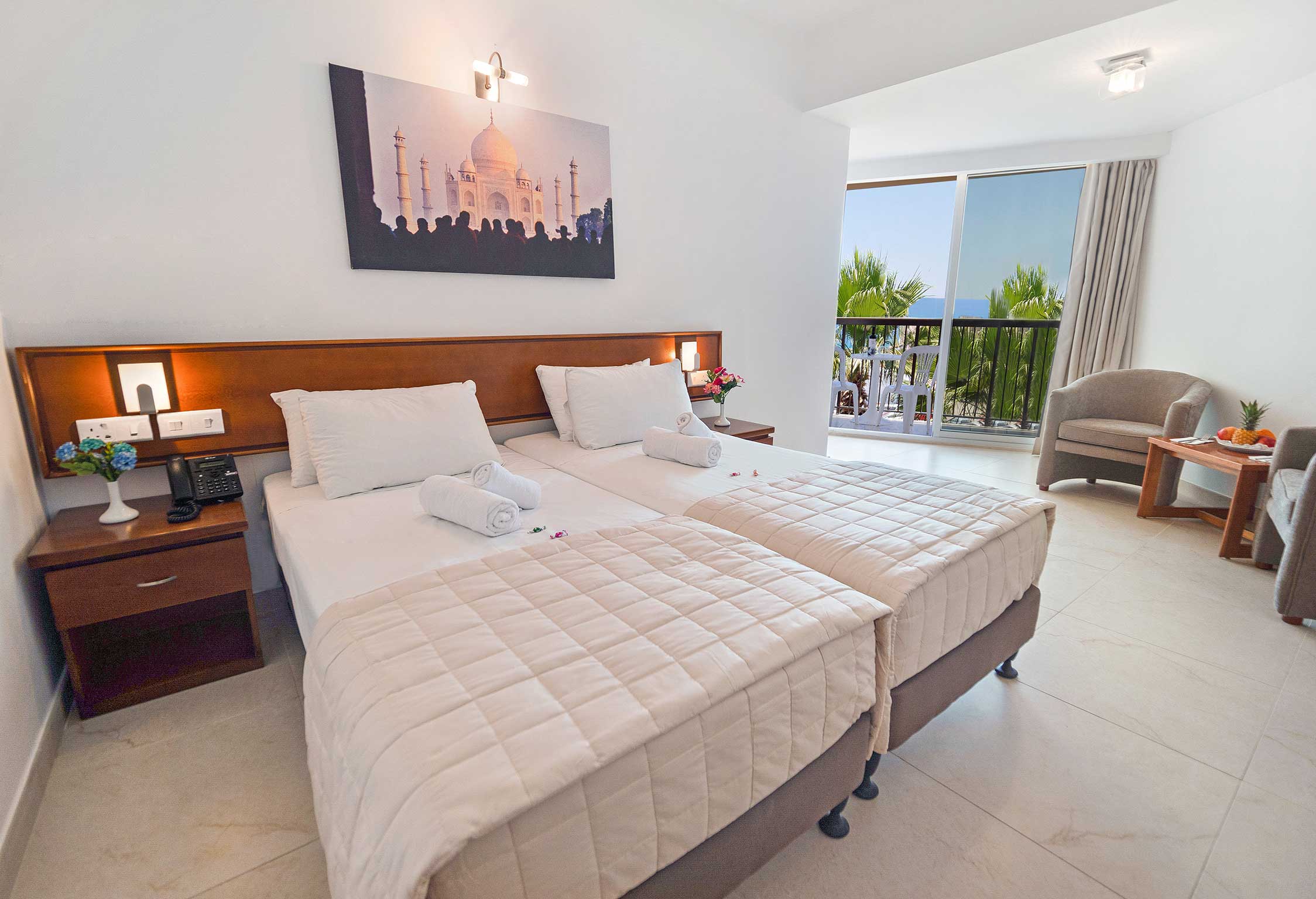 2063a9b1c9e025e501339c27dd897a63